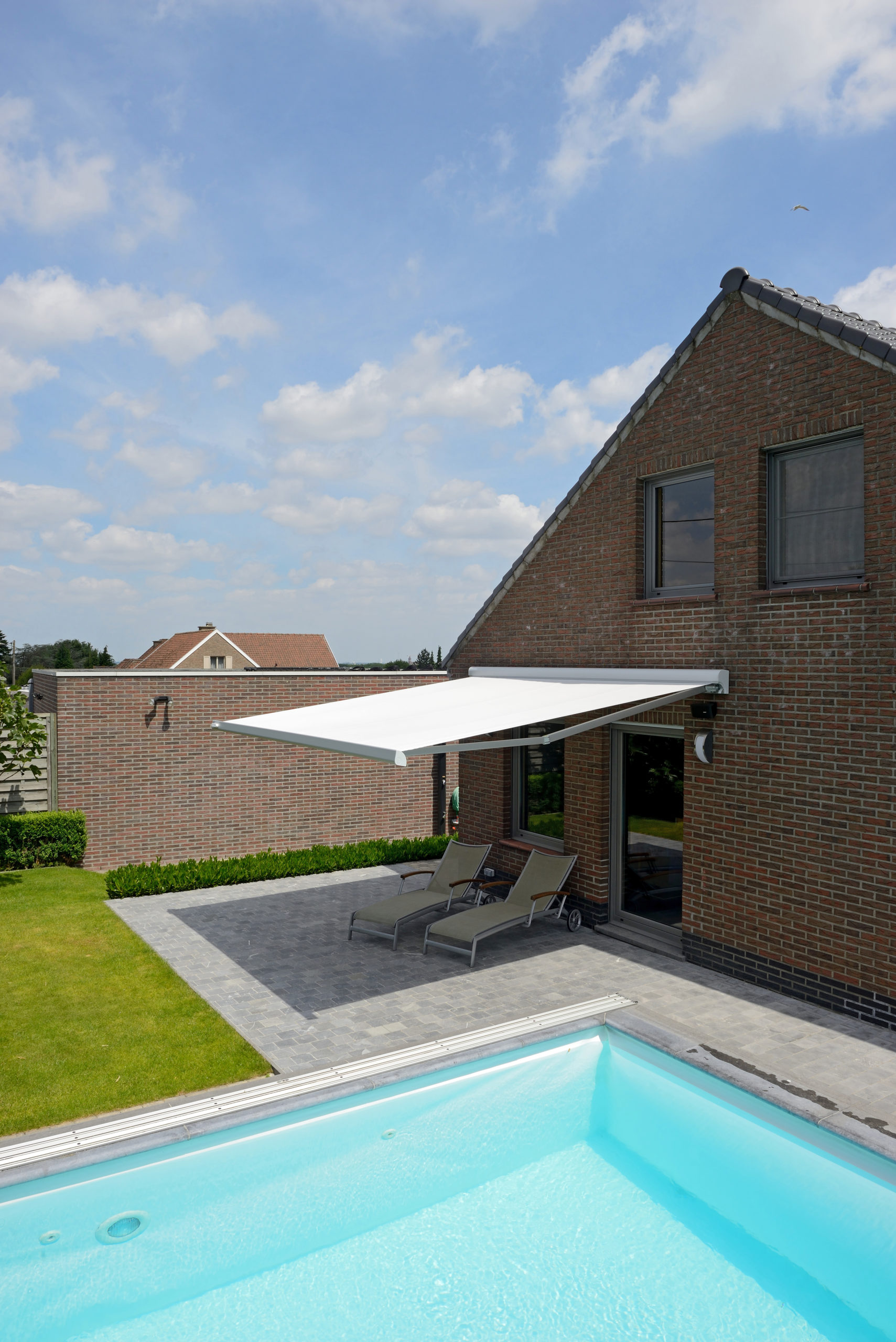 B25 Elite Brustor B25 Elite Brustor