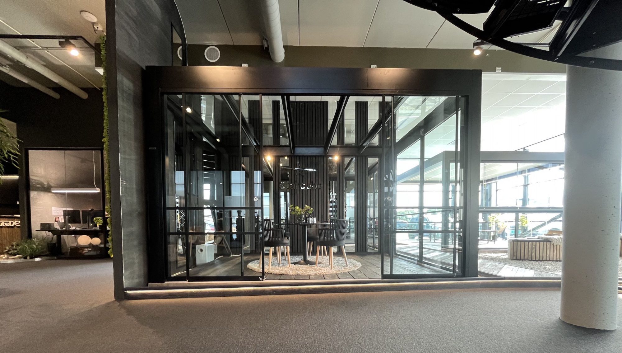 starcube elegance showroom