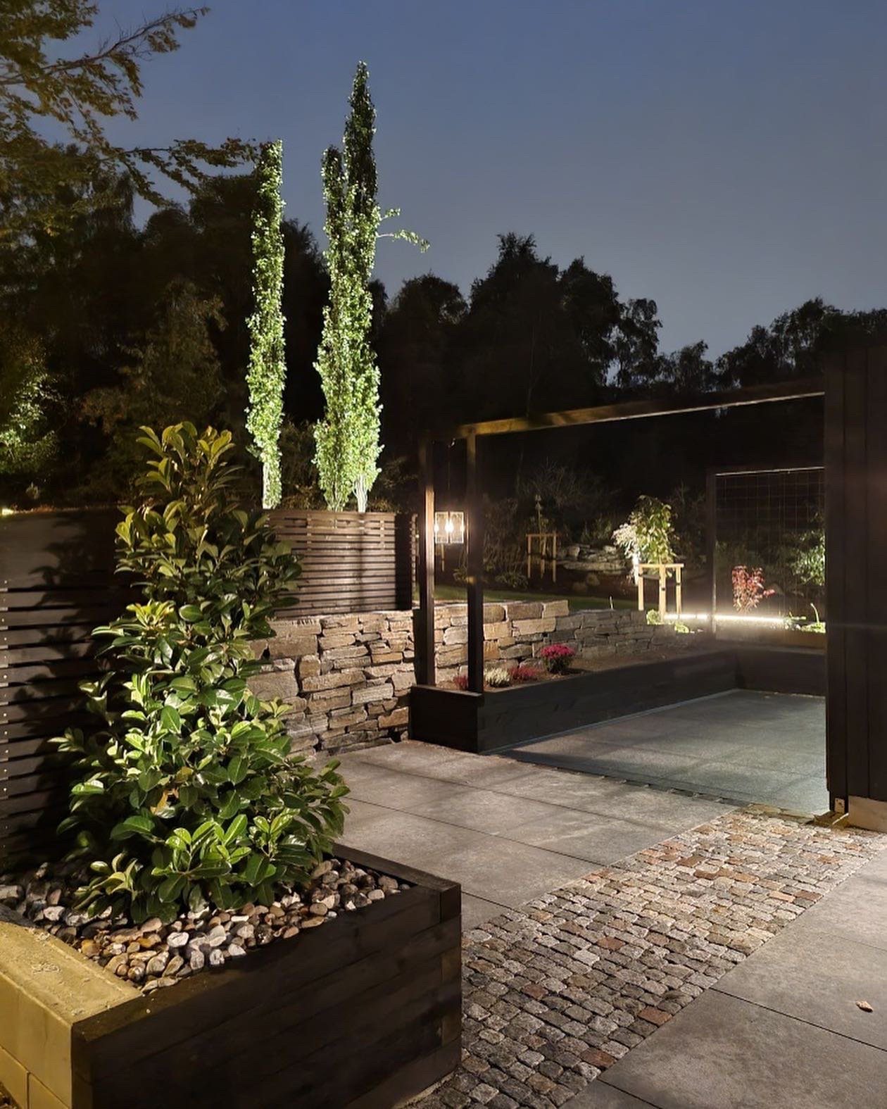 F4BDC3DA-A5E9-482F-8A63-16D975184212