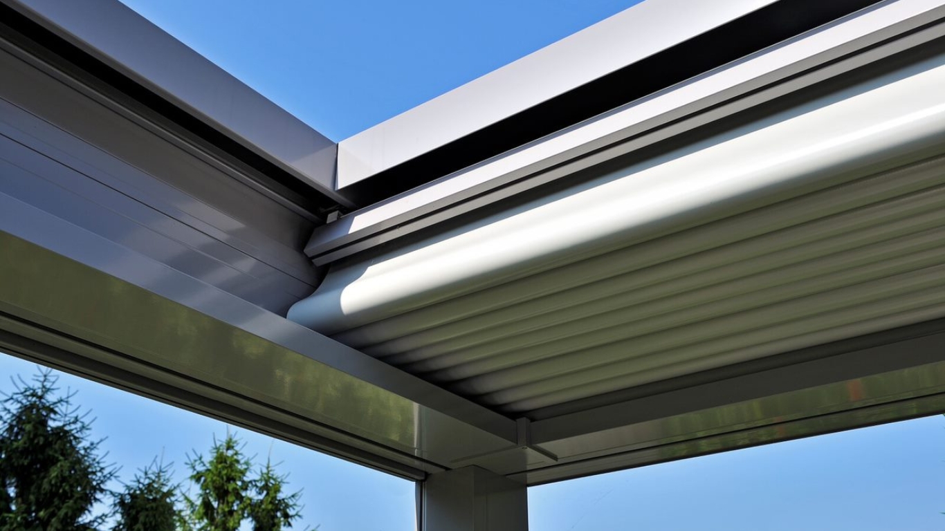 BRUSTOR pergola detalj helt åpen duk